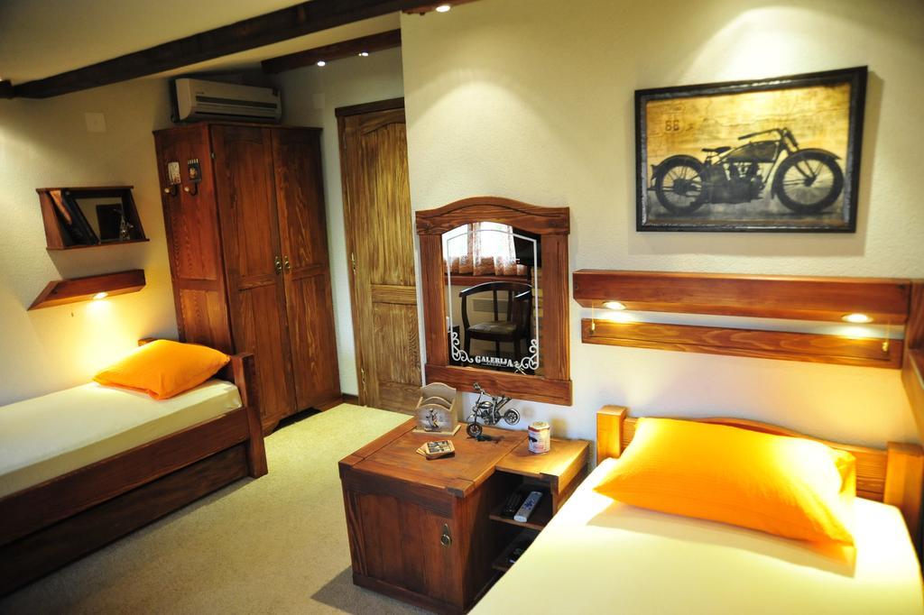 B&B Galerija Two Rooms Paraćin Pokój zdjęcie